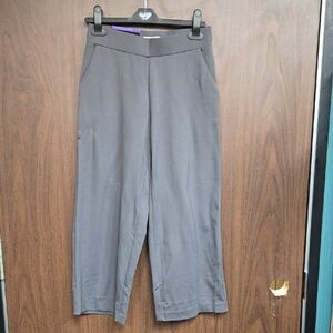 S.C. & CO. Size XS Grey Cropped Wide Leg Gaucho Style Pant